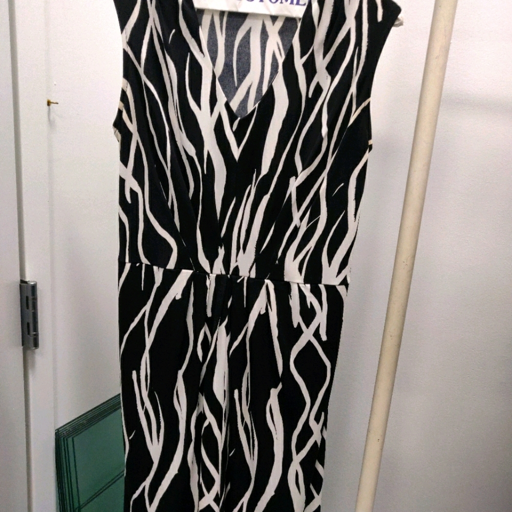 Ladies  cocktail party dress